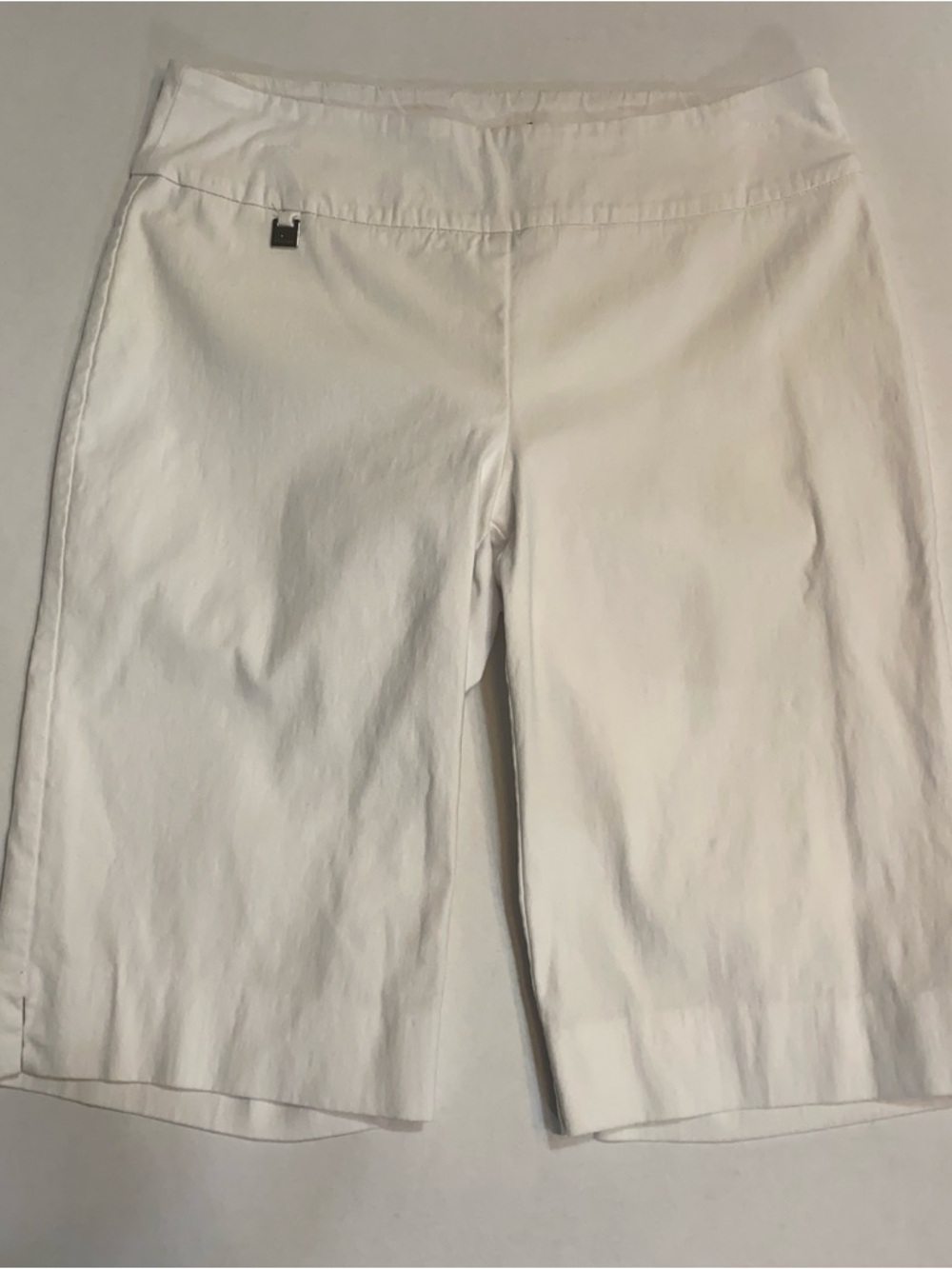 Peck & Peck Women’s White Shorts – Size 8